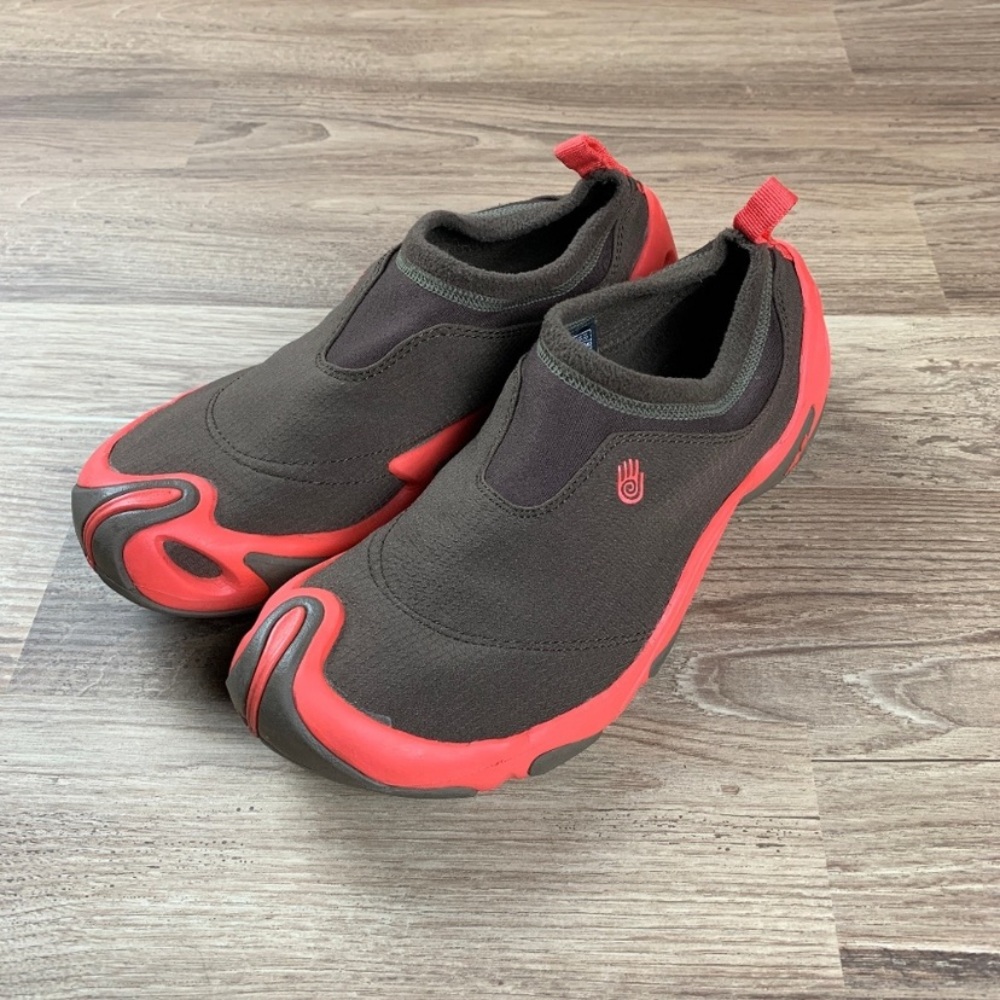 Teva Mountain Scuffs, brown/coral, women's sz 8